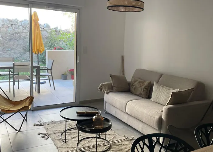 صورة T2 Avec Jardin Residence Isula Rossa LʼÎle-Rousse