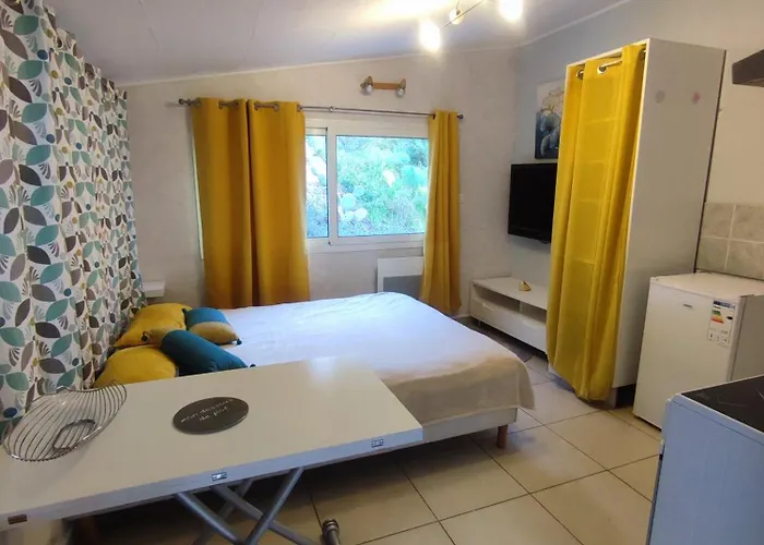 Rose Corse Apartment Santa-Maria-Figaniella photo