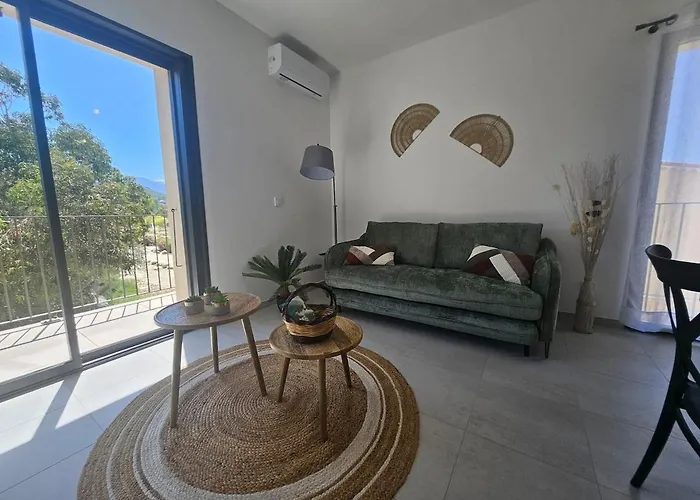Apartment For 4 People In Saint-Florentの写真