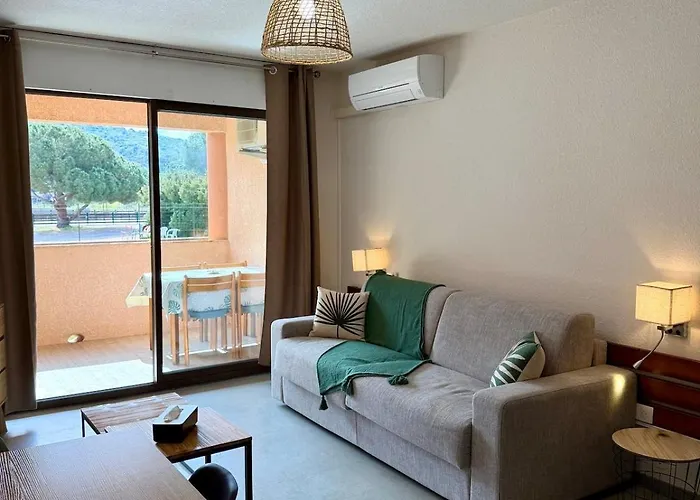 Le Cinarca - Appartement Pour 4 Personnes A 20 Metres De La Plage Vico photo