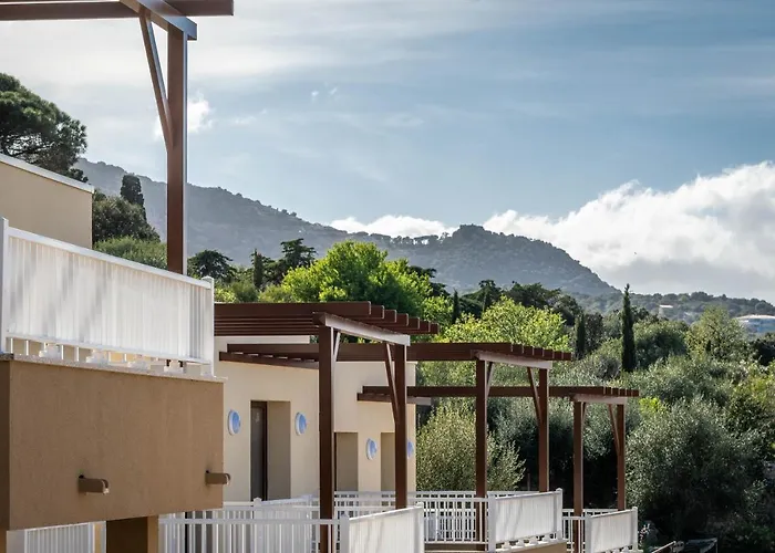 Domaine A Marella Aparthotel L'Ile-Rousse  photo